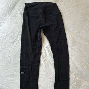 ALO leggings